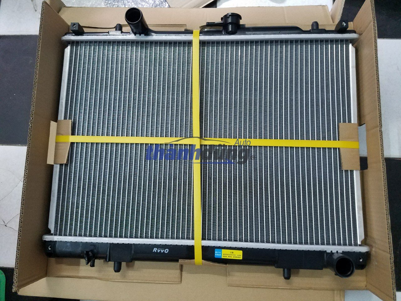 KÉT NƯỚC MITSUBISHI JOLIE