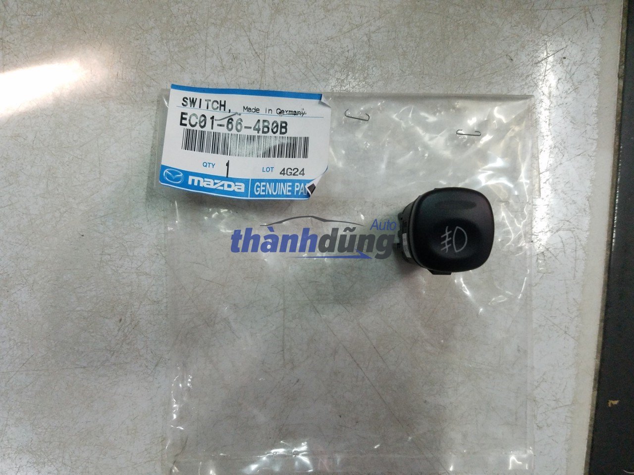 CÔNG TẮC ĐÈN GẦM FORD ESCAPE