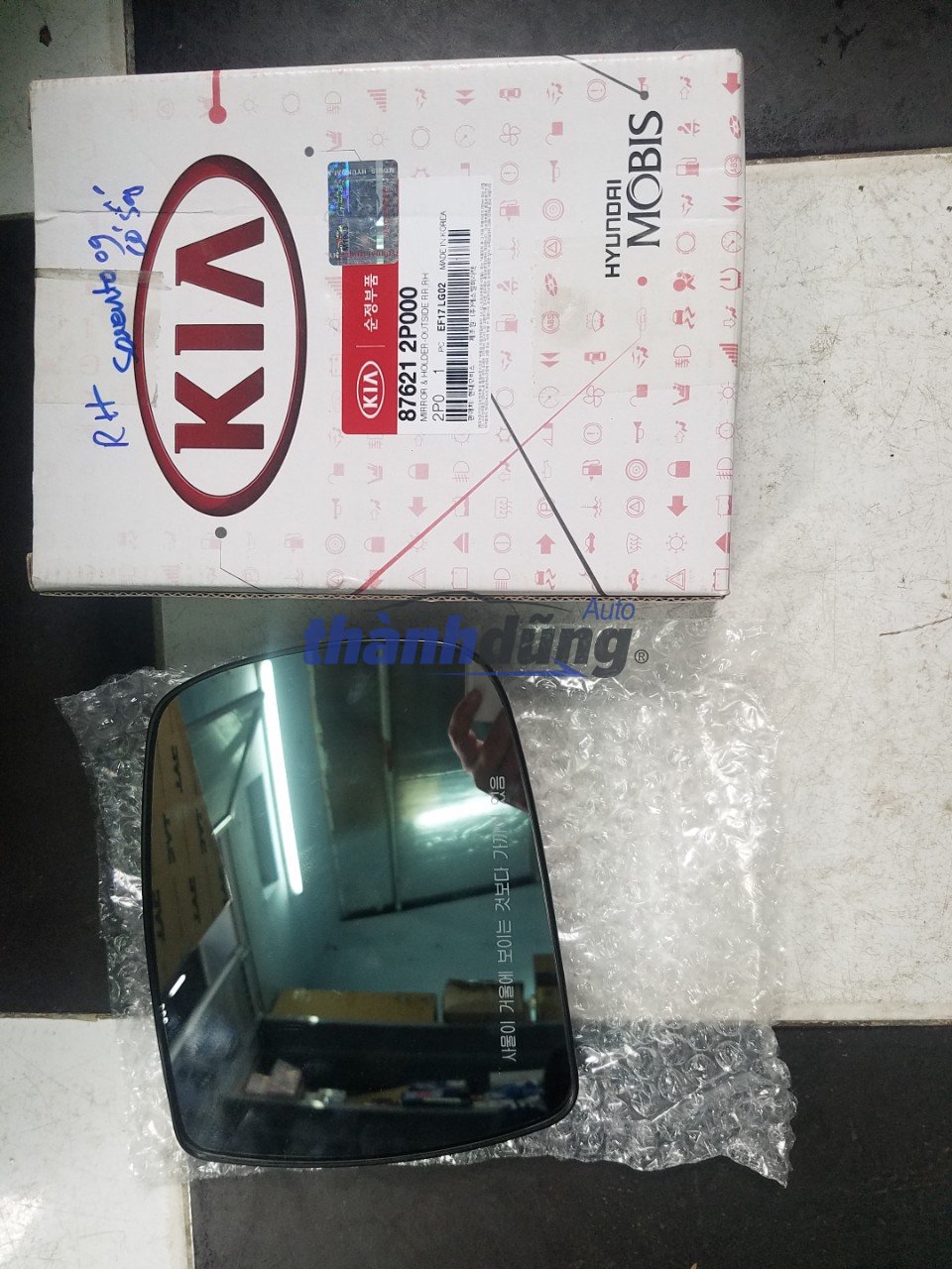 MẶT KÍNH CHIẾU HẬU KIA SORENTO