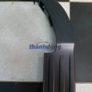 ỐP BẬC CẢN SAU TOYOTA HILUX