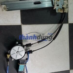 COMPA LÊN KÍNH TRƯỚC TRÁI KIA SPECTRA