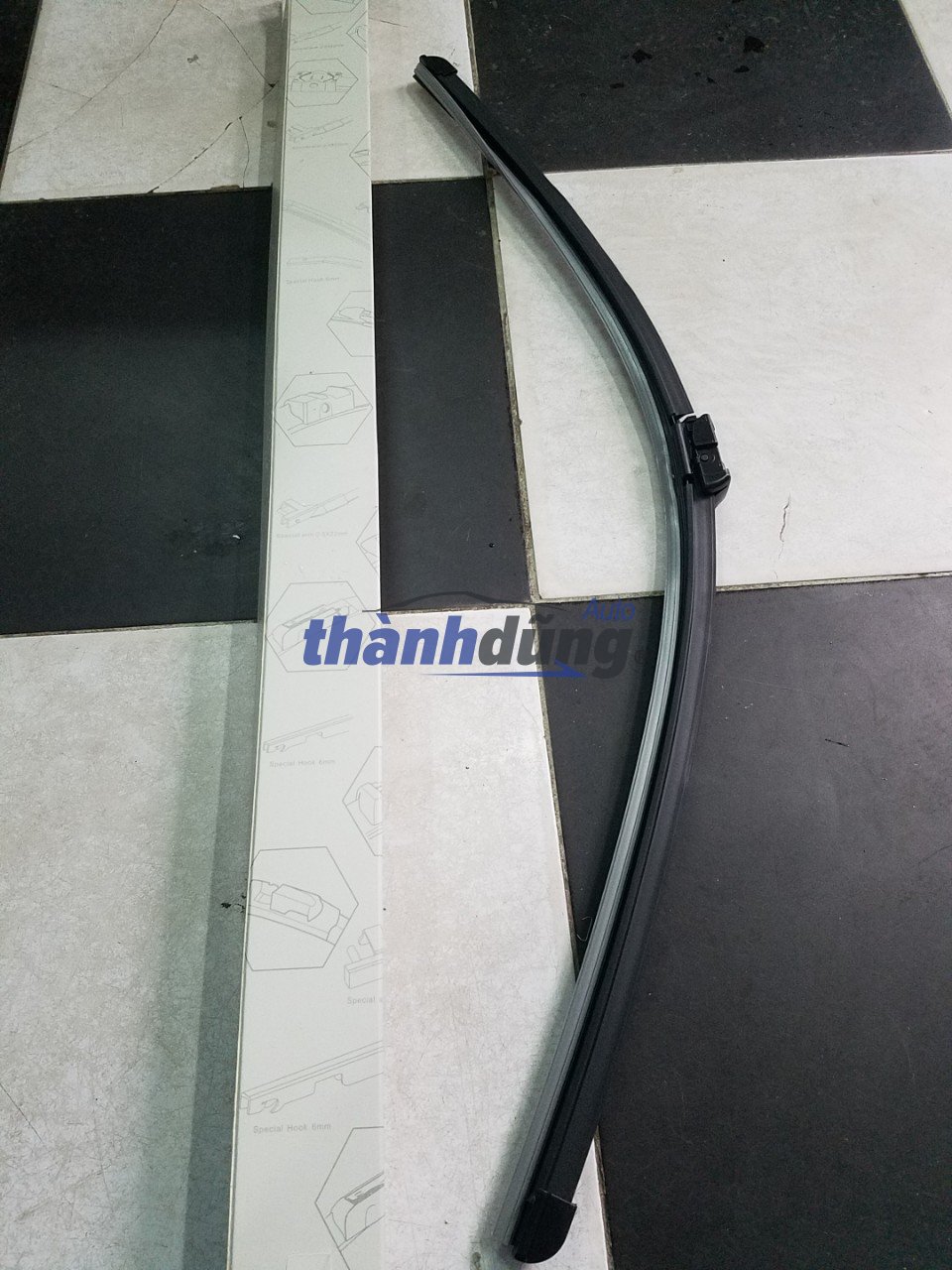 CHỔI GẠT MƯA TRƯỚC FORD FOCUS