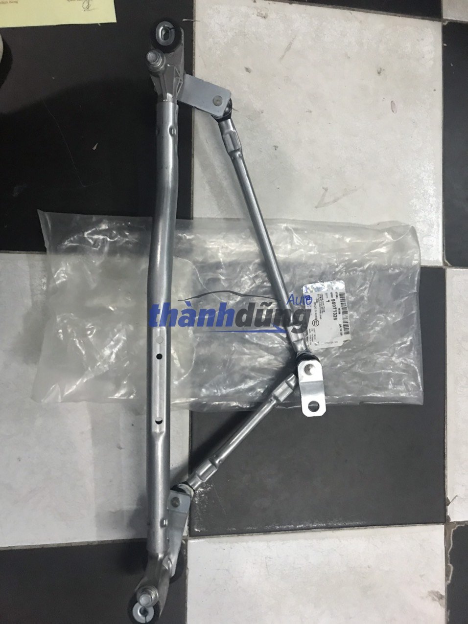 THATHANH GIẰNG GẠT MƯA CHEVROLET CRUZENH GIẰNG GẠT MƯA CHEVROLET CRUZE