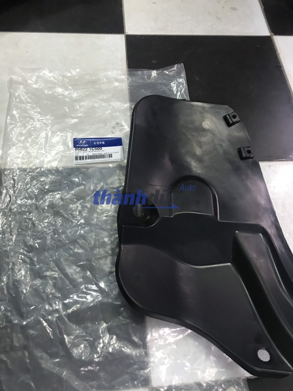 CHẮN BÙN LÒNG DÈ SAU PHẢI HYUNDAI GETZ
