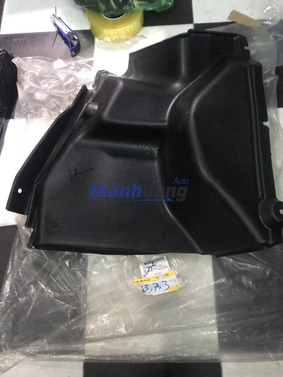 ỐP KHOANG HÀNH LÝ DAEWOO GENTRA