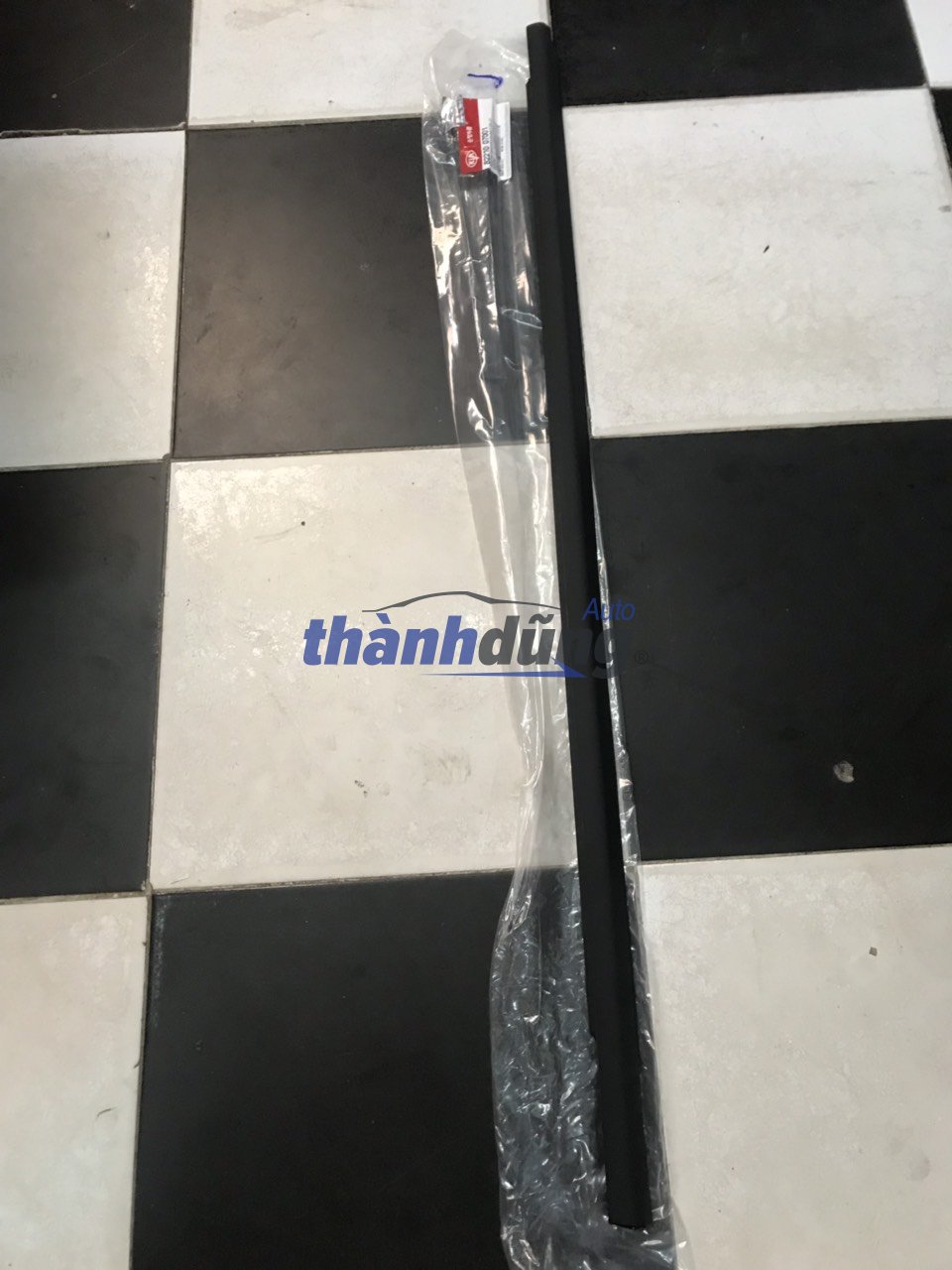 NẸP CHÂN KÍNH TRƯỚC TRÁI KIA MORNING