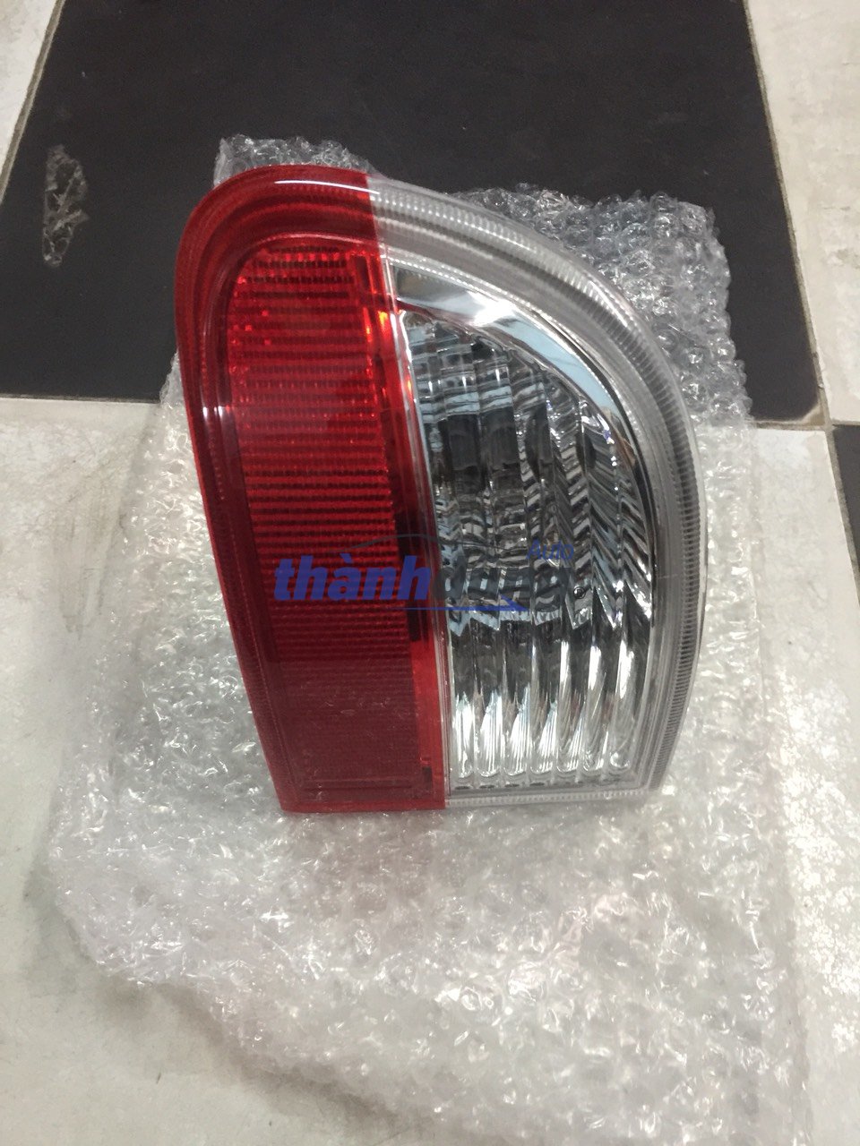 ĐÈN GẦM CẢN SAU MAZDA BT50