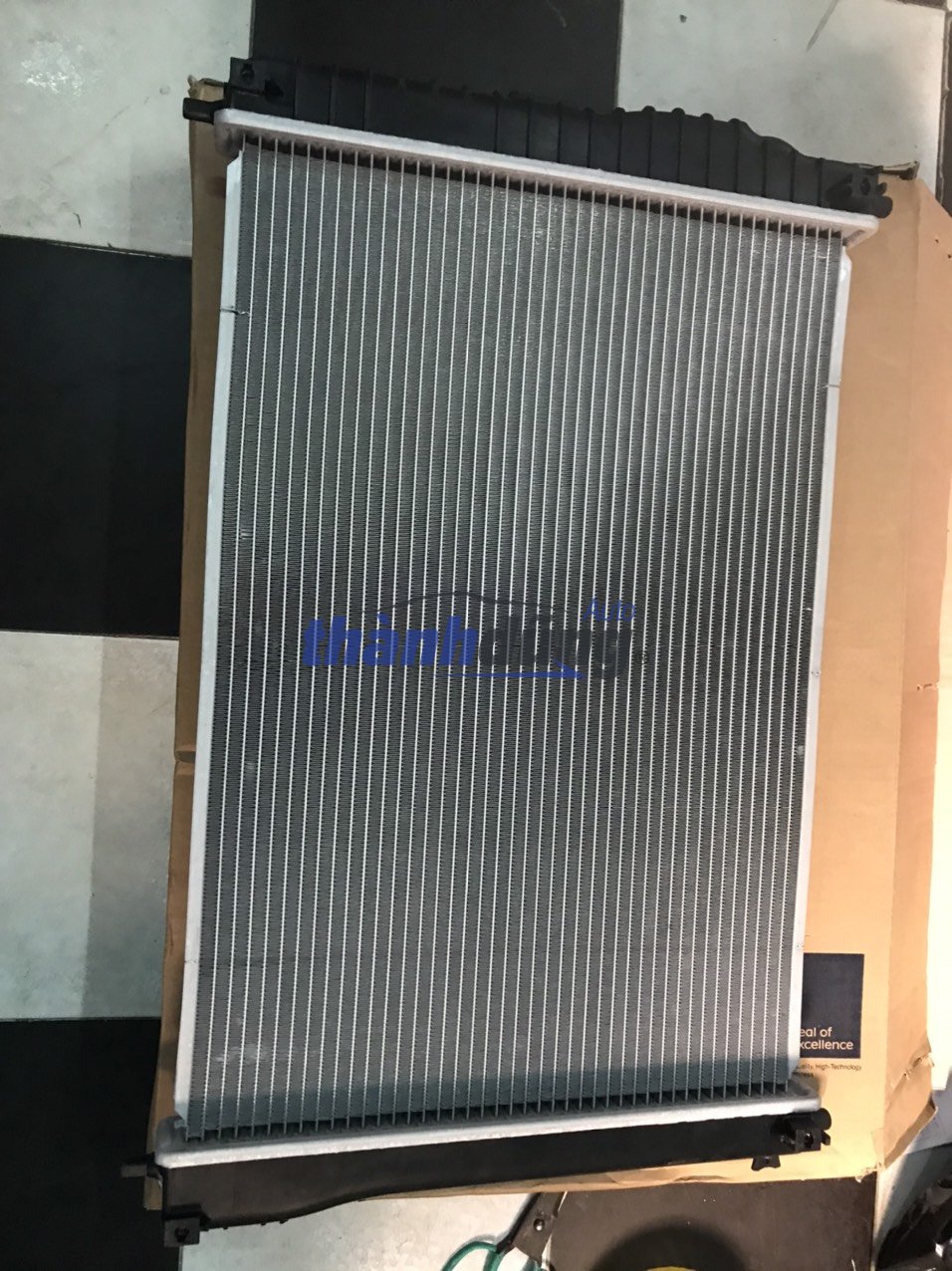 KÉT NƯỚC SỐ SÀN CHEVROLET AVEO