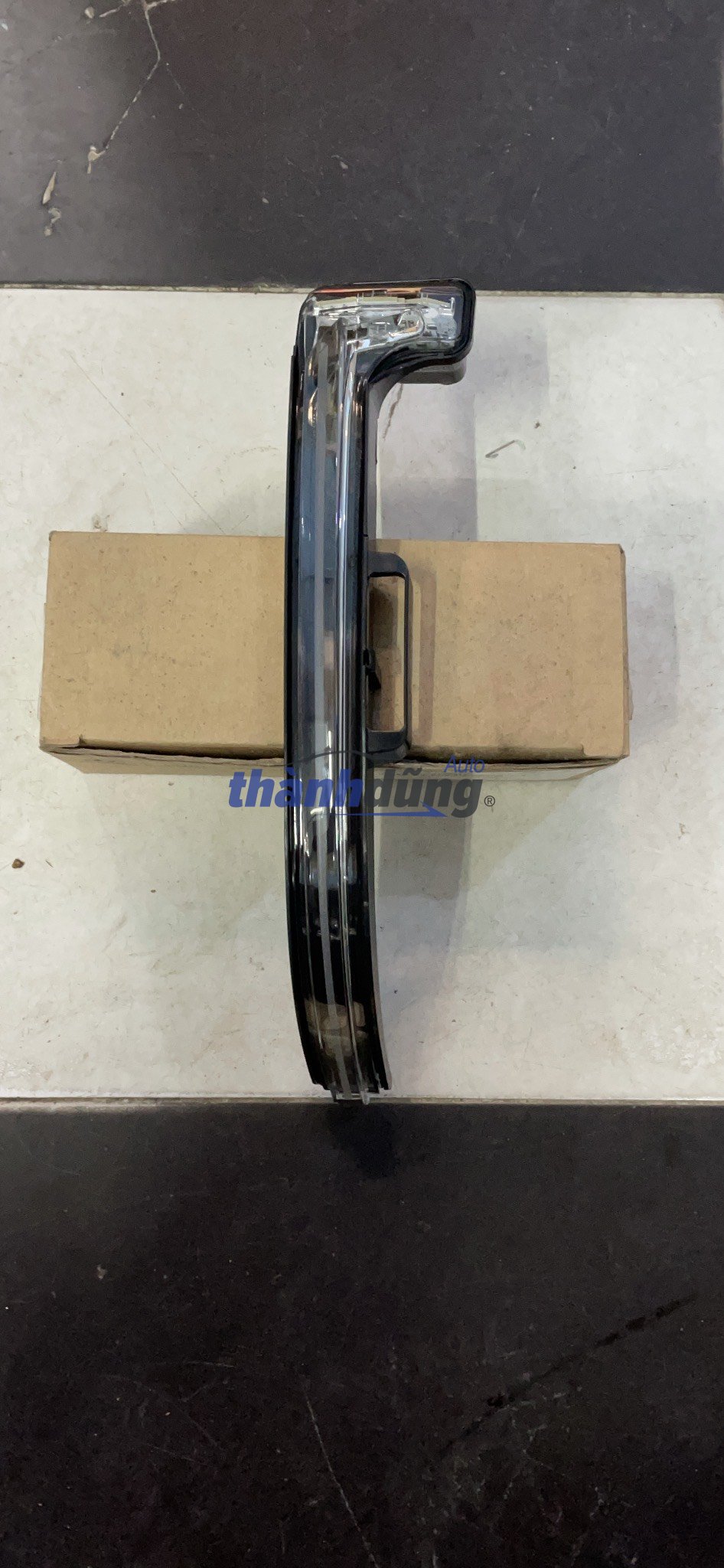 ĐÈN XI NHAN GƯƠNG PEUGEOT 3008, 5008