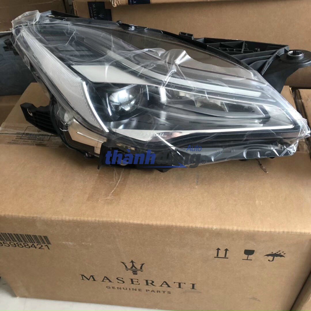 ĐÈN PHA PHẢI MASERATI QUATTROPORTE