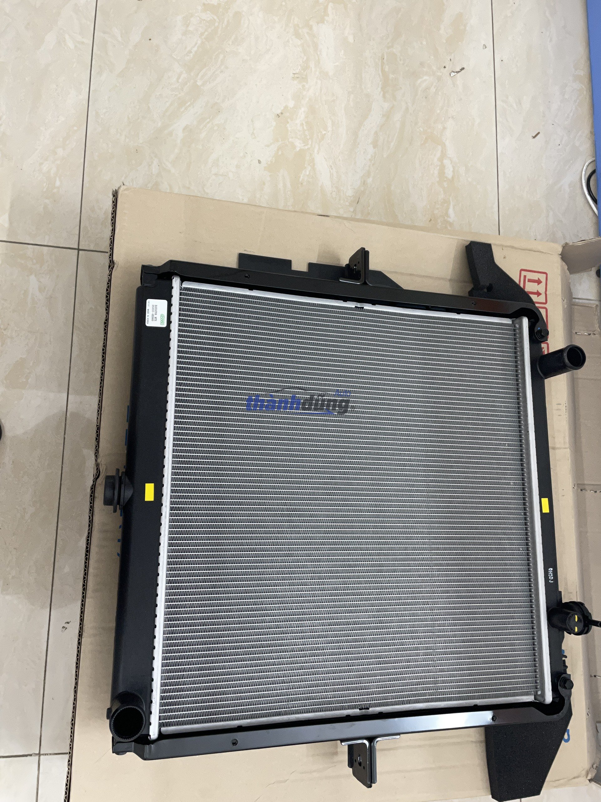 KÉT NƯỚC KIA K2700, K3000