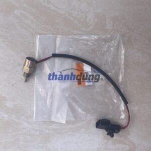 Cảm biến báo lùi Mitsubishi Zinger