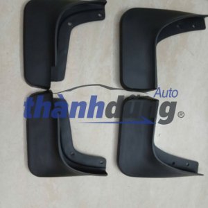 CHẮN BÙN BÁNH HYUNDAI CRETA 2017-2023 | 86832A0000